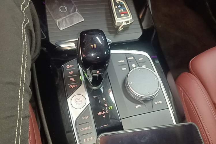 Used BMW X3 2022 Second Facelift xDrive30i Leading Edition M Night Sky Package Gear Lever