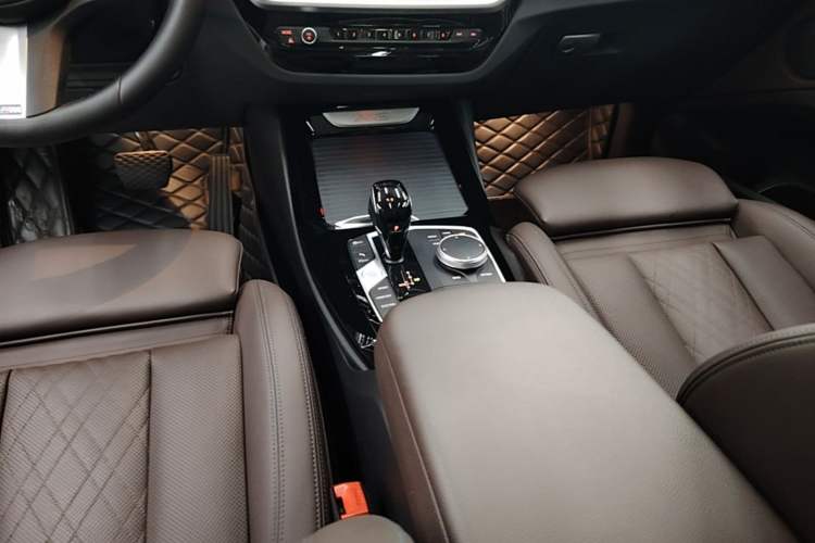Used BMW X3 2022 xDrive25i M Sport Package Gear Lever