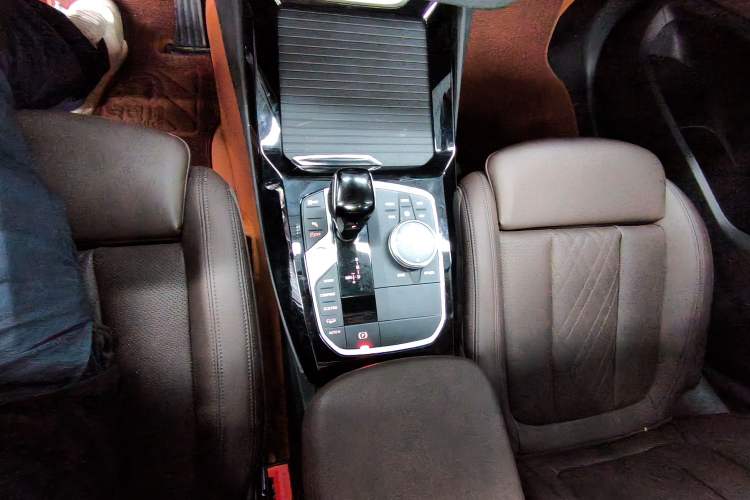 Used BMW X3 2022 Restyled xDrive25i M Sport Package Gear Lever