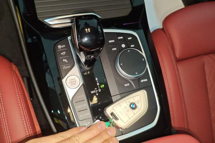 Used BMW X3 2022 Facelift xDrive30i Luxury Edition M Night Edition Package Gear Lever