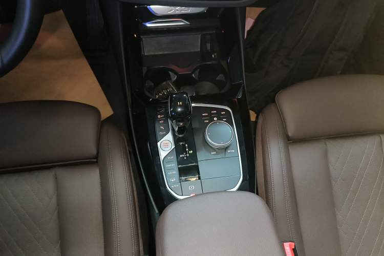 Used BMW X3 2022 Facelift xDrive30i Luxury Edition M Night Edition Package Gear Lever