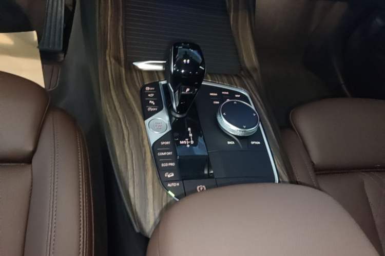 Used BMW X3 2022 Facelift xDrive30i Luxury Edition M Night Edition Package Gear Lever
