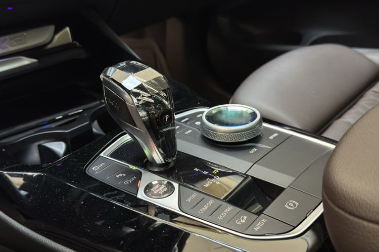 Used BMW X3 2022 xDrive30i Luxury Model M Night Sky Package Gear Lever