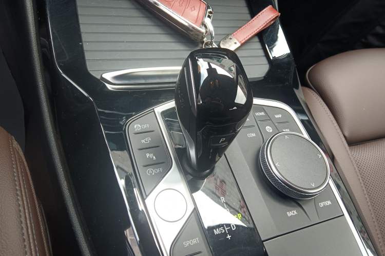 Used BMW X3 2022 Facelift xDrive30i Luxury Edition M Night Edition Package Gear Lever