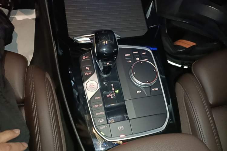 Used BMW X3 2022 xDrive25i M Sport Package Gear Lever
