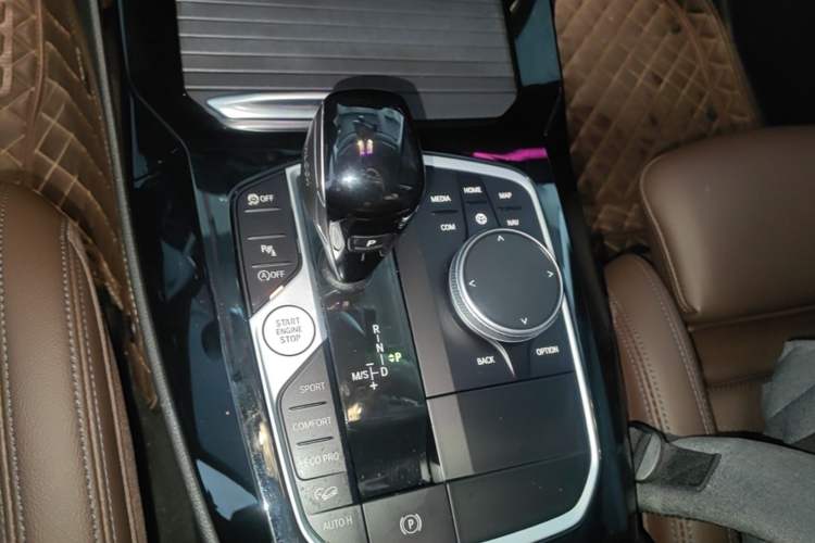 Used BMW X3 2022 xDrive25i M Sport Package Gear Lever