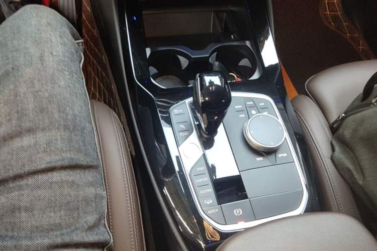 Used BMW X3 2022 xDrive25i M Sport Package Gear Lever