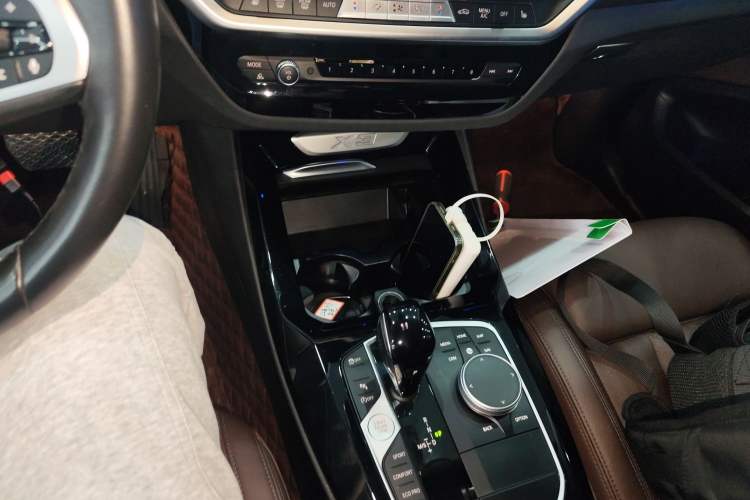 Used BMW X3 2022 xDrive30i Luxury Model M Night Sky Package Gear Lever