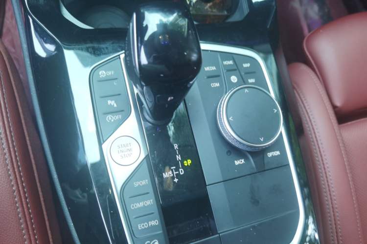 Used BMW X3 2022 xDrive30i Luxury Model M Night Sky Package Gear Lever
