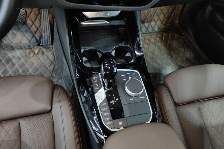 Used BMW X3 2022 xDrive30i Luxury Edition M Night Sky Package Gear Lever