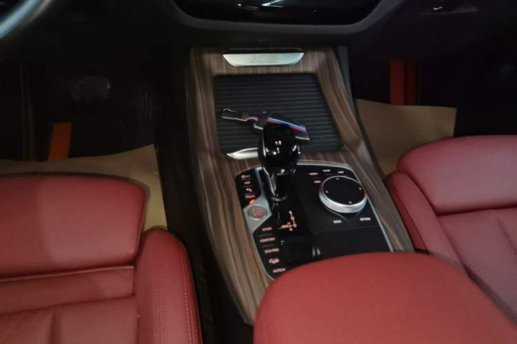 Used BMW X3 2022 Second Facelift xDrive30i Leading Edition M Night Sky Package Gear Lever