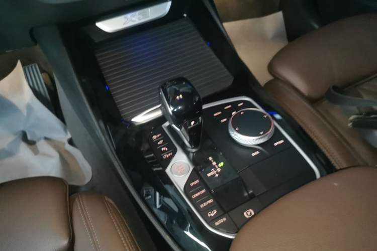 Used BMW X3 2022 Restyled xDrive30i Luxury Edition M Night Sky Package Gear Lever
