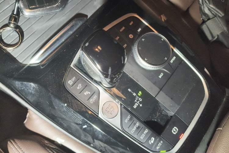 Used BMW X3 2022 Facelift xDrive30i Luxury Edition M Night Edition Package Gear Lever