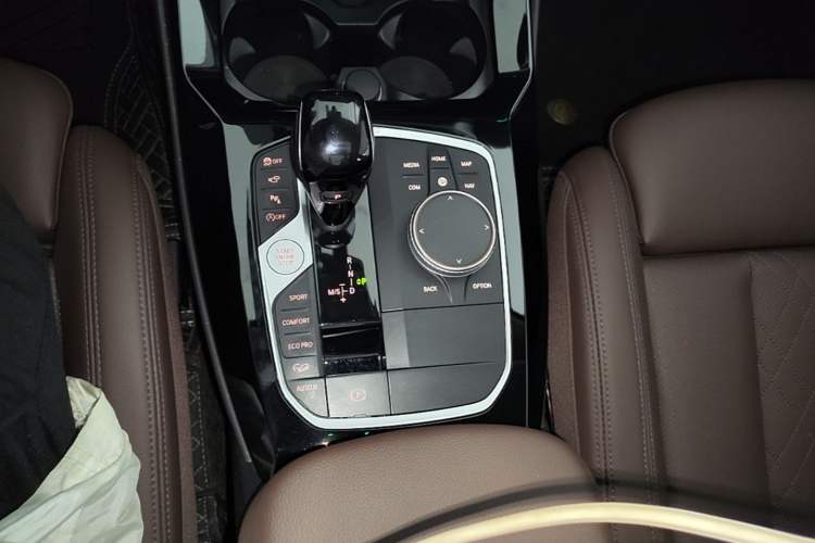 Used BMW X3 2022 Second Facelift xDrive30i Leading Edition M Night Sky Package Gear Lever