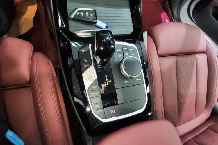 Used BMW X3 2022 xDrive30i Luxury Model M Night Sky Package Gear Lever