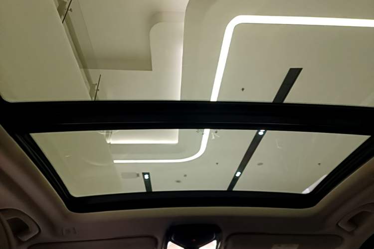 Used BMW X3 2022 Restyled xDrive25i M Sport Package Headliner