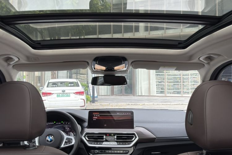 Used BMW X3 2022 xDrive30i Luxury Model M Night Sky Package Headliner