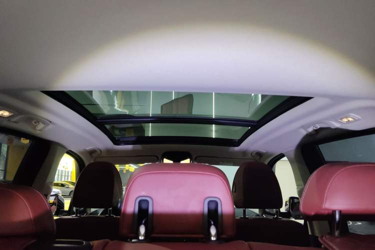 Used BMW X3 2022 Second Facelift xDrive30i Leading Edition M Night Sky Package Headliner