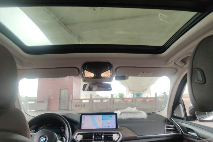 Used BMW X3 2022 xDrive30i Luxury Model M Night Sky Package Headliner