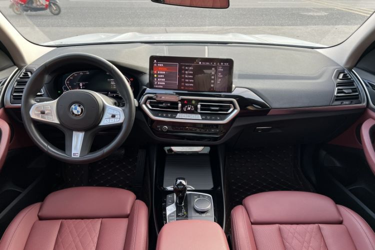 Used BMW X3 2022 Restyled xDrive25i M Sport Package Interior 1