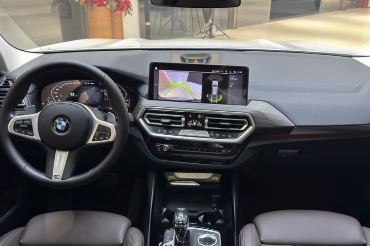 Used BMW X3 2022 xDrive30i Luxury Model M Night Sky Package Interior 1