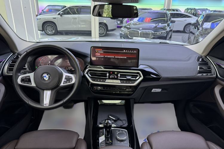 Used BMW X3 2022 xDrive25i M Sport Package Interior 1