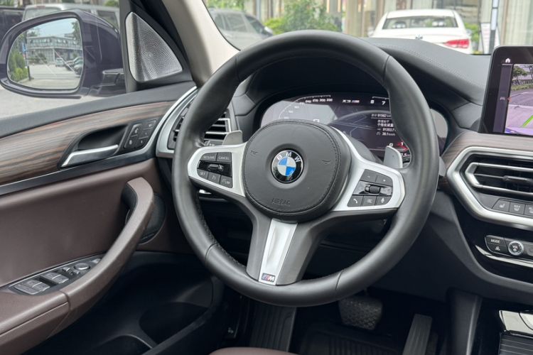Used BMW X3 2022 xDrive30i Luxury Model M Night Sky Package Interior 10