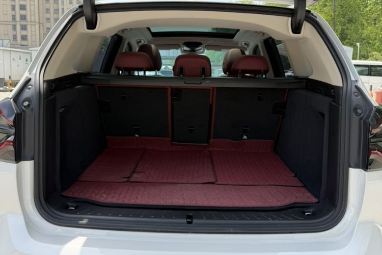 Used BMW X3 2022 xDrive30i Luxury Model M Night Sky Package Interior 12