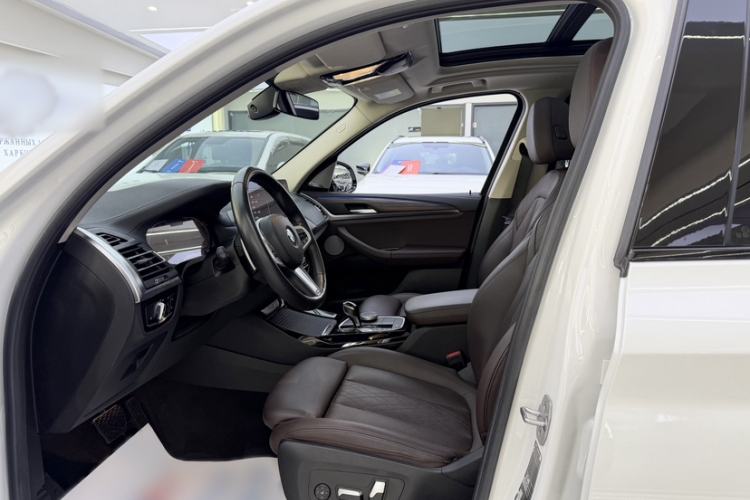 Used BMW X3 2022 xDrive30i Luxury Model M Night Sky Package Interior 2