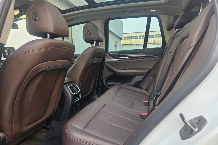 Used BMW X3 2022 Restyled xDrive25i M Sport Package Interior 2
