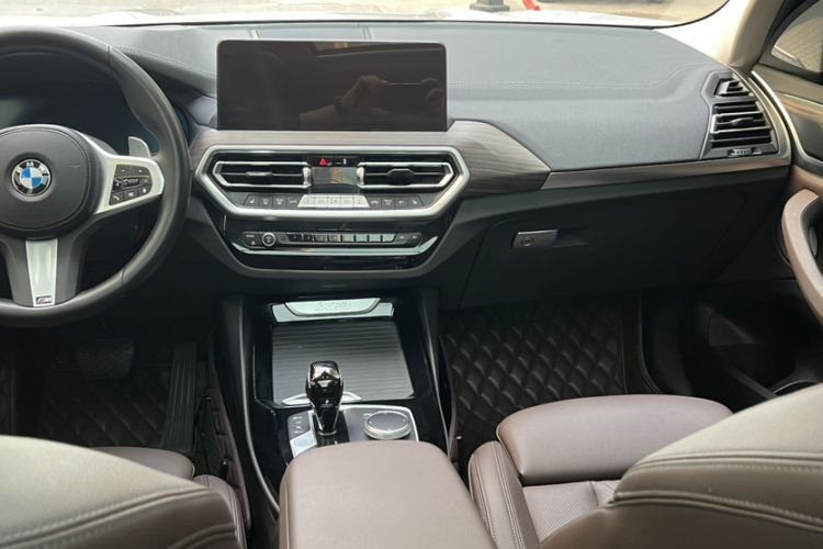 Used BMW X3 2022 Second Facelift xDrive30i Leading Edition M Night Sky Package Interior 3