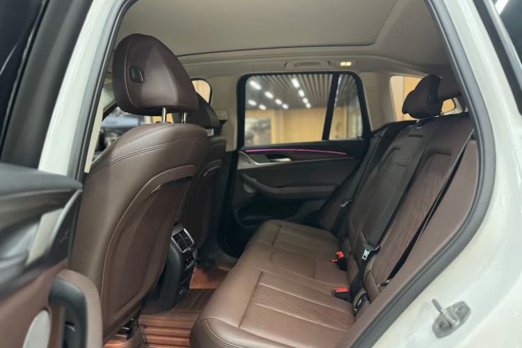 Used BMW X3 2022 xDrive30i Luxury Model M Night Sky Package Interior 3