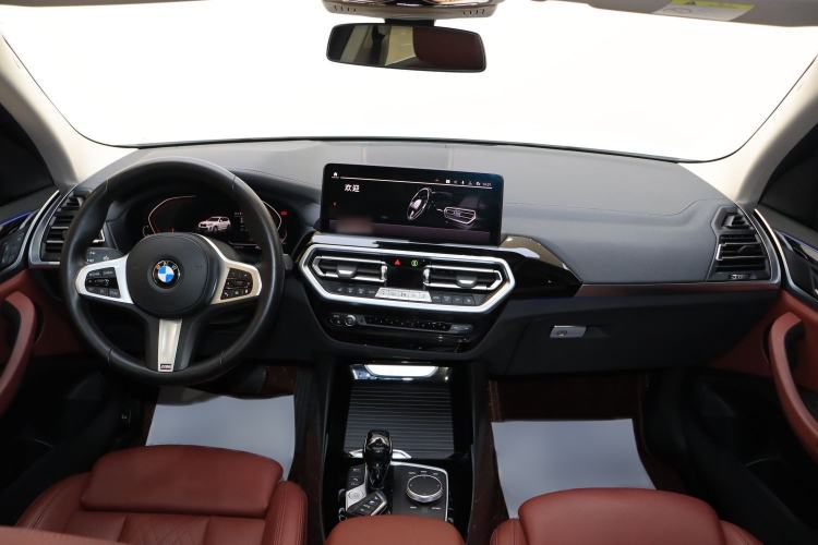 Used BMW X3 2022 xDrive25i M Sport Package Interior 3