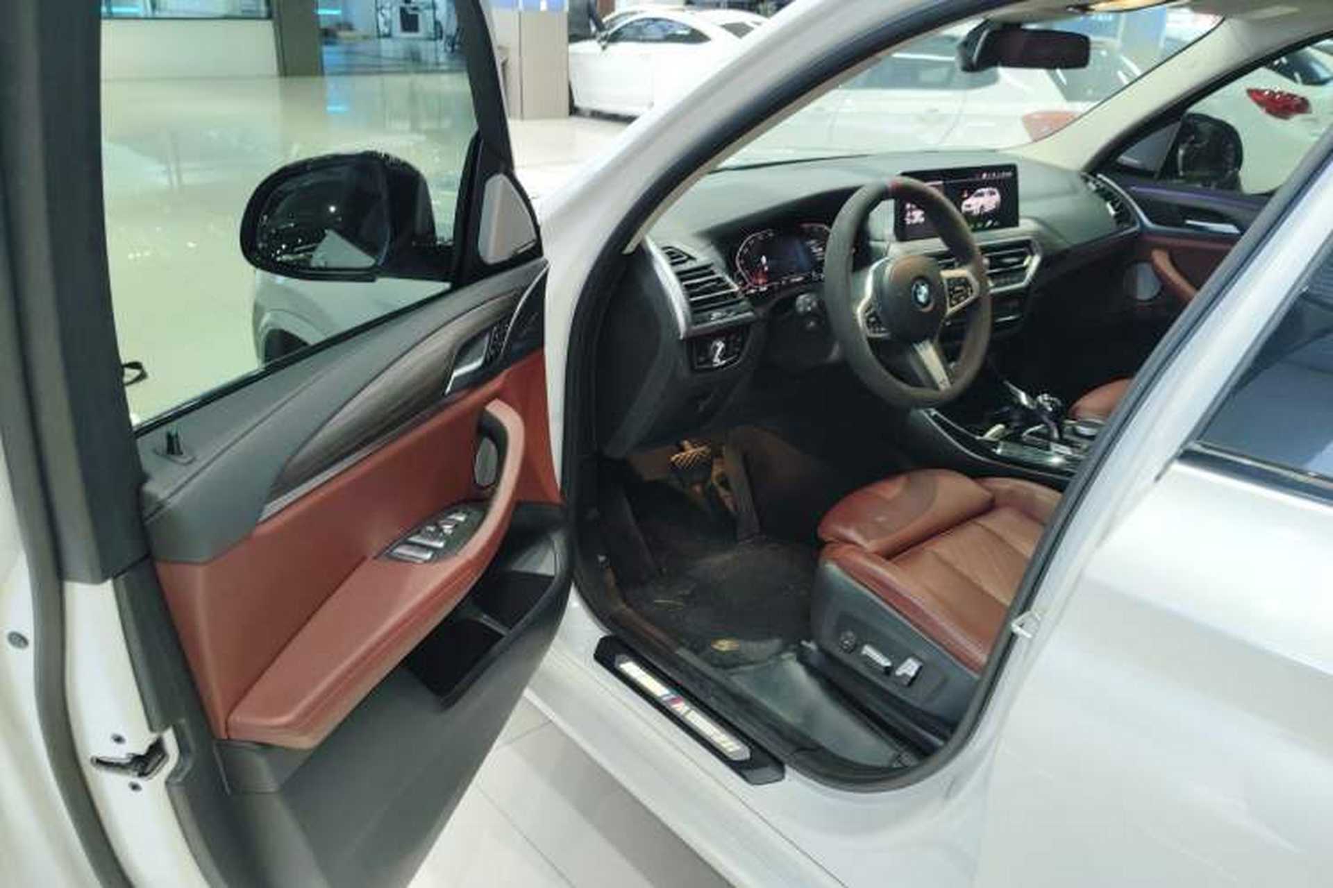 Used BMW X3 2022 xDrive30i Luxury Model M Night Sky Package Interior 3