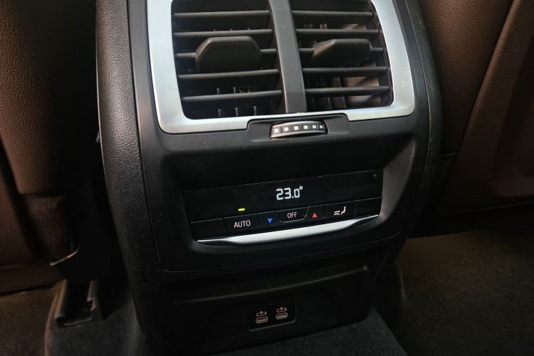 Used BMW X3 2022 Restyled xDrive25i M Sport Package Interior 3