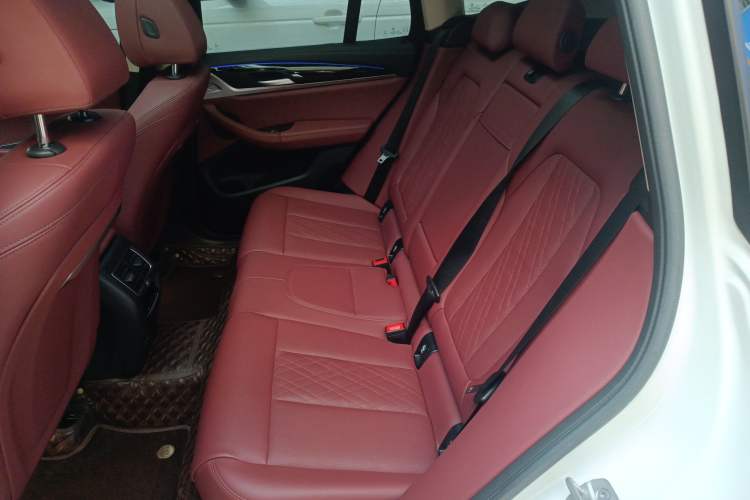 Used BMW X3 2022 xDrive25i M Sport Package Interior 4