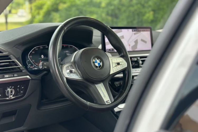 Used BMW X3 2022 Second Facelift xDrive30i Leading Edition M Night Sky Package Interior 4