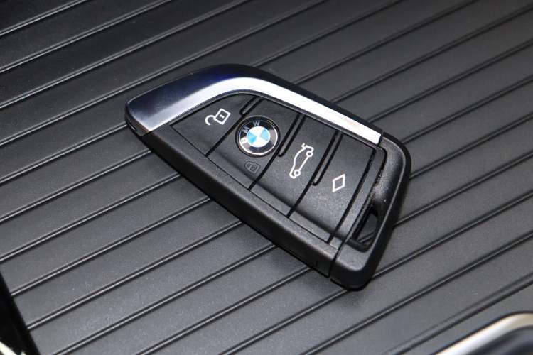 Used BMW X3 2022 xDrive25i M Sport Package Interior 4