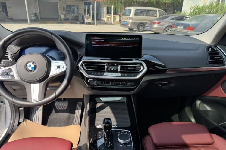 Used BMW X3 2022 Restyled xDrive25i M Sport Package Interior 5