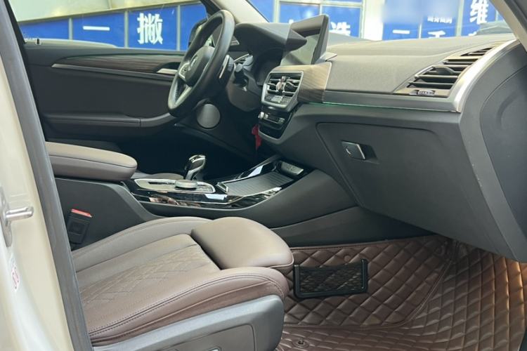 Used BMW X3 2022 Second Facelift xDrive30i Leading Edition M Night Sky Package Interior 5