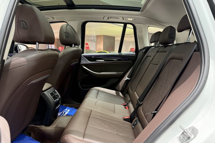 Used BMW X3 2022 Restyled xDrive25i M Sport Package Interior 5