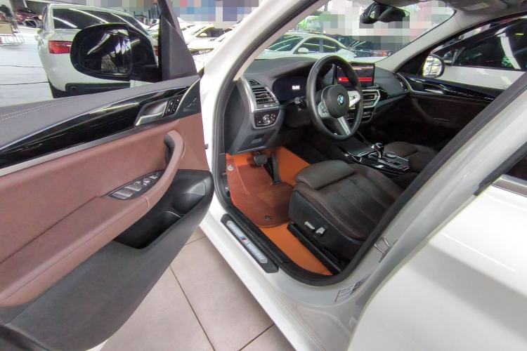 Used BMW X3 2022 Restyled xDrive25i M Sport Package Interior 5
