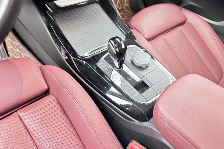 Used BMW X3 2022 Restyled xDrive25i M Sport Package Interior 5