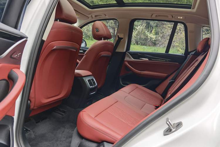 Used BMW X3 2022 Restyled xDrive25i M Sport Package Interior 6