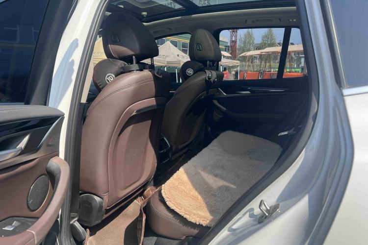 Used BMW X3 2022 Restyled xDrive25i M Sport Package Interior 6