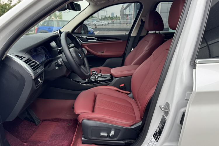 Used BMW X3 2022 Restyled xDrive25i M Sport Package Interior 7