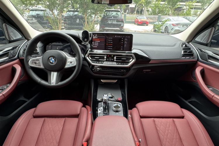 Used BMW X3 2022 Restyled xDrive25i M Sport Package Interior 8