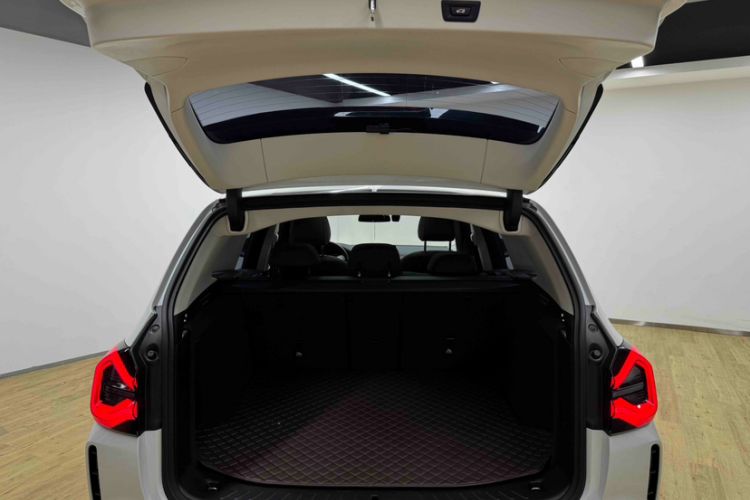 Used BMW X3 2022 Restyled xDrive25i M Sport Package Interior 8