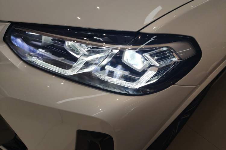 Used BMW X3 2022 xDrive30i Luxury Model M Night Sky Package Left Front Headlight
