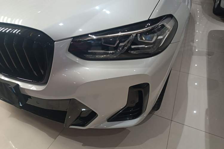 Used BMW X3 2022 Second Facelift xDrive30i Leading Edition M Night Sky Package Left Front Headlight